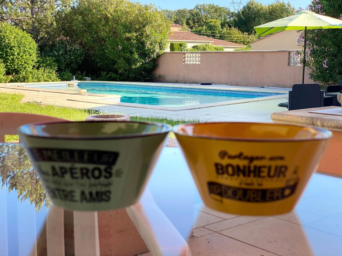 Villa Et Maisonnette Provencales カルパントラ エクステリア 写真