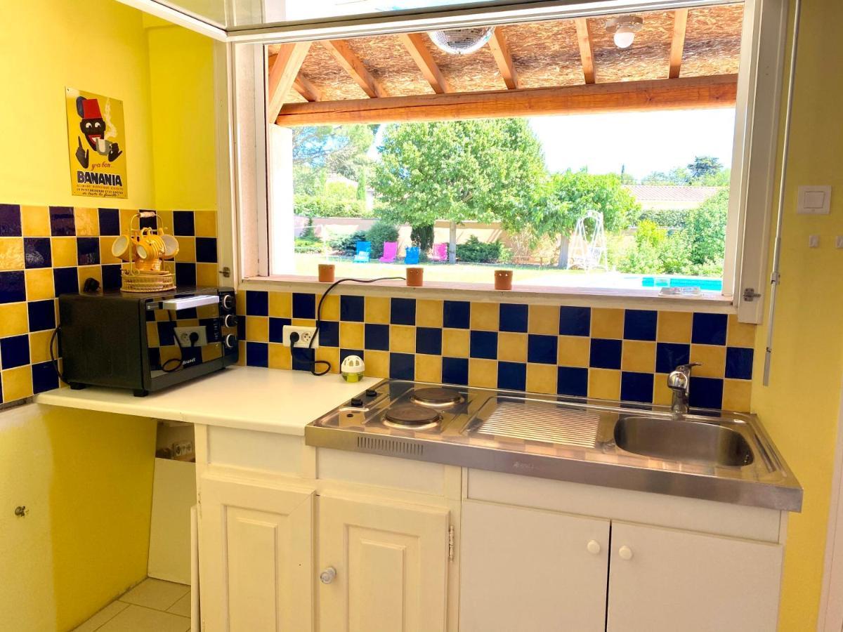 Villa Et Maisonnette Provencales カルパントラ エクステリア 写真