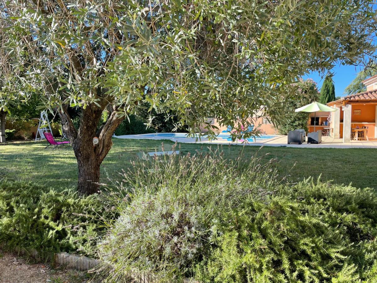 Villa Et Maisonnette Provencales カルパントラ エクステリア 写真
